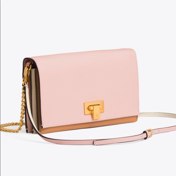 Tory Burch Handbags - ⛔️SOLD⛔️Authentic Tory Burch leather 3 Comp.Crosby